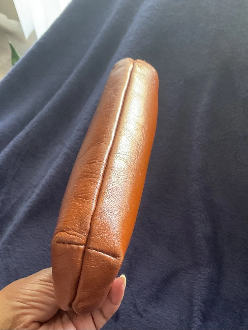 Classic Tan Leather Kiss-Lock Coin Purse
